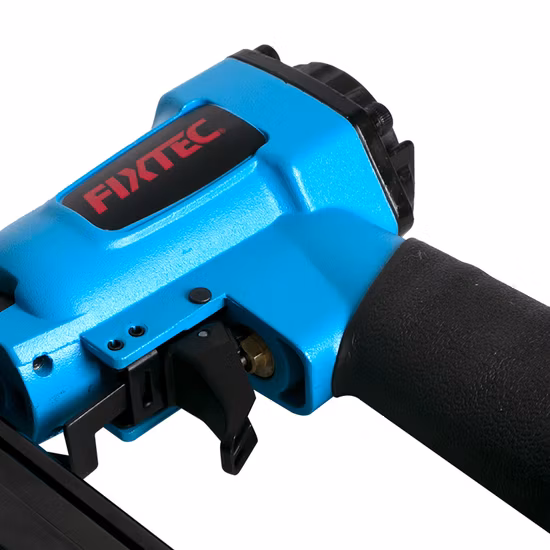 Fixtec Air Tools Ergonomische und leichte Beton-Gas-Nagelpistole, Lufttacker-Nagelpistole